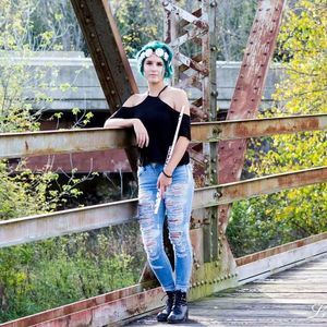 Meet your Posher, Selena